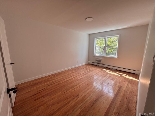 71-34 Kissena Boulevard 2, Flushing, NY 11367