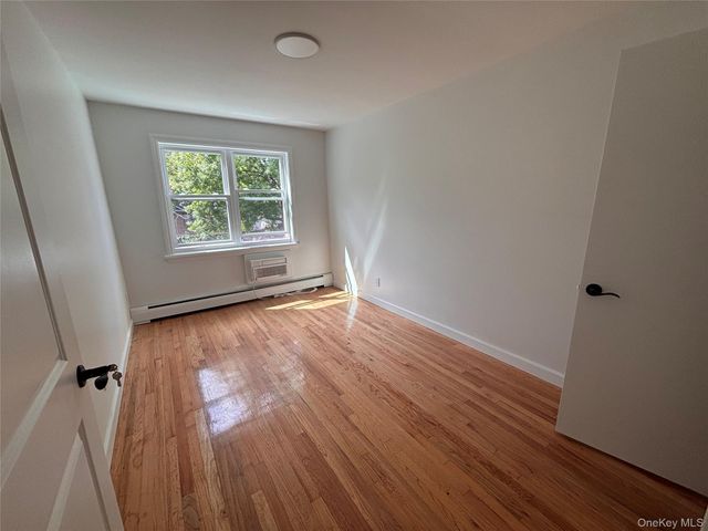 71-34 Kissena Boulevard 2, Flushing, NY 11367