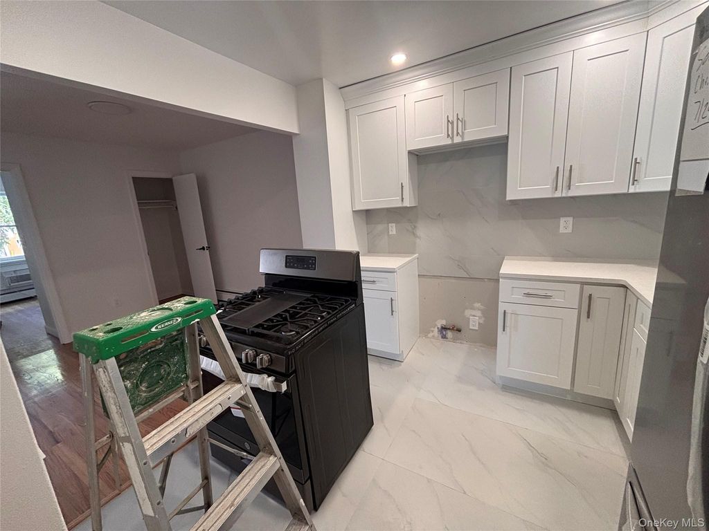 71-34 Kissena Boulevard 2, Flushing, NY 11367