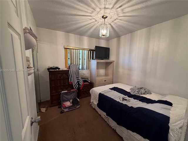 3202 NW 182nd St, Miami Gardens, FL 33056