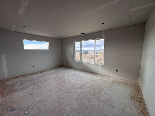 805 Spaniel Lane, Belgrade, MT 59714