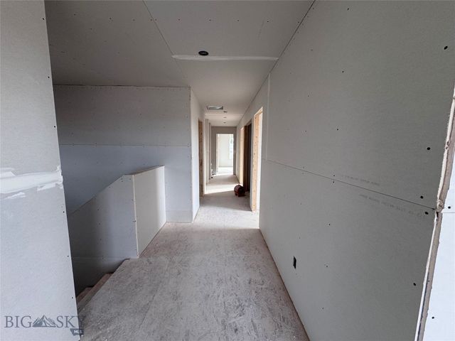 805 Spaniel Lane, Belgrade, MT 59714