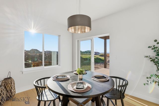 805 Spaniel Lane, Belgrade, MT 59714