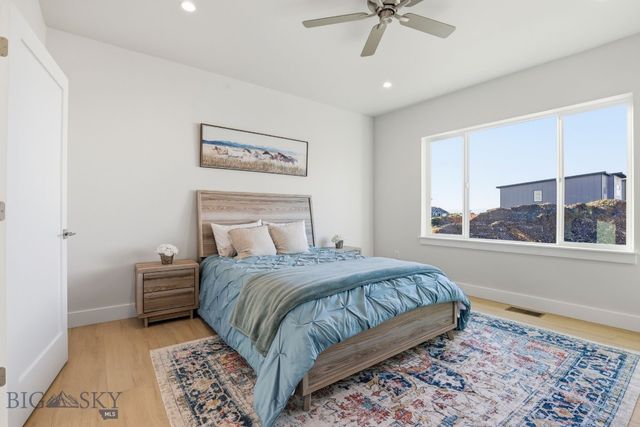 805 Spaniel Lane, Belgrade, MT 59714