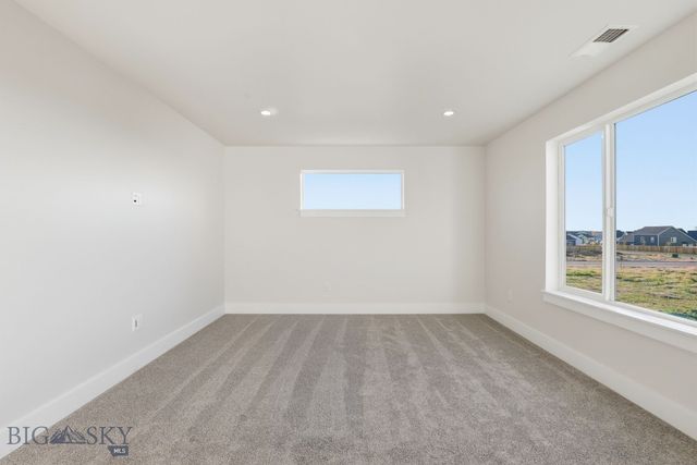 805 Spaniel Lane, Belgrade, MT 59714