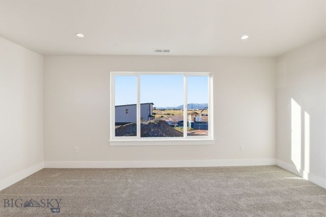 805 Spaniel Lane, Belgrade, MT 59714