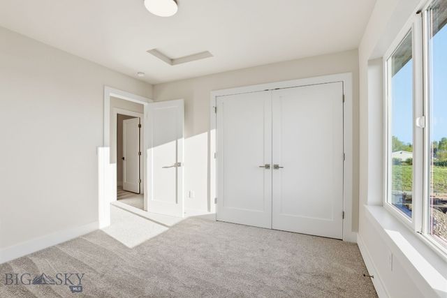 805 Spaniel Lane, Belgrade, MT 59714