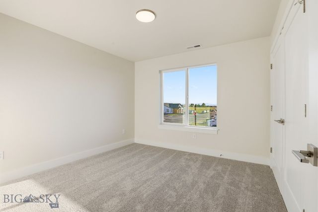 805 Spaniel Lane, Belgrade, MT 59714