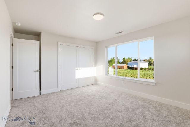 805 Spaniel Lane, Belgrade, MT 59714