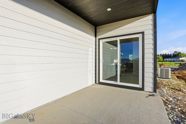 805 Spaniel Lane, Belgrade, MT 59714