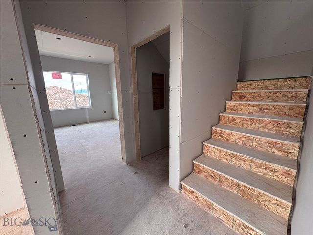 805 Spaniel Lane, Belgrade, MT 59714