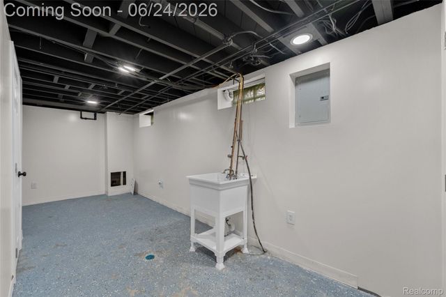 1538 Washington Avenue, Lincoln Park, MI 48146