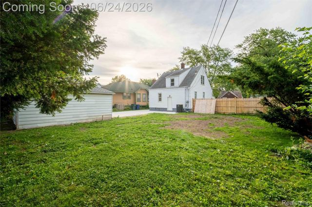 1538 Washington Avenue, Lincoln Park, MI 48146