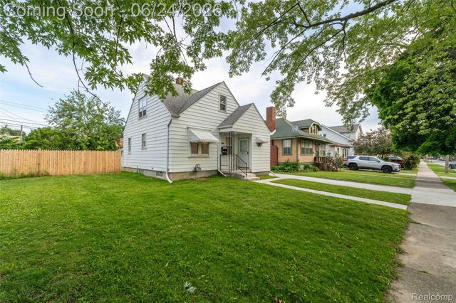 1538 Washington Avenue, Lincoln Park, MI 48146
