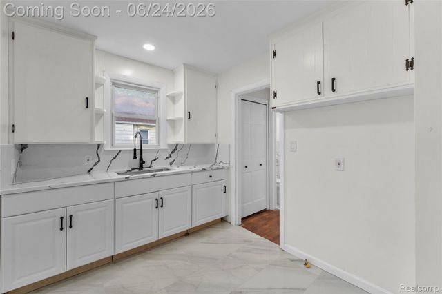 1538 Washington Avenue, Lincoln Park, MI 48146