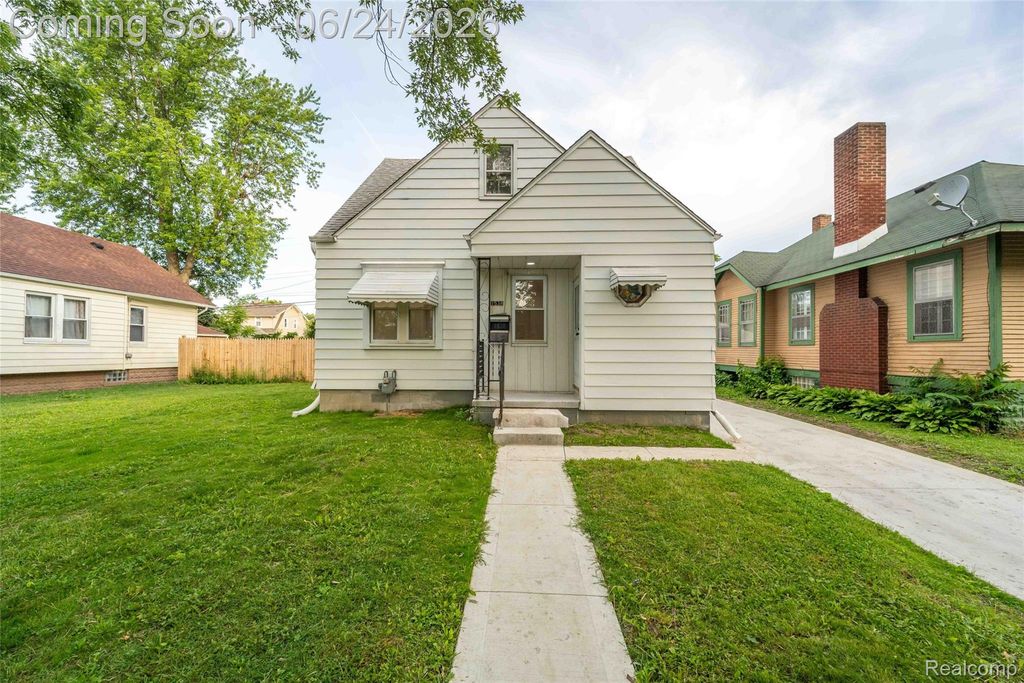 1538 Washington Avenue, Lincoln Park, MI 48146