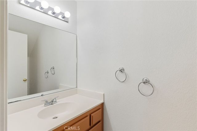 9609 Salinger, Bakersfield, CA 93311