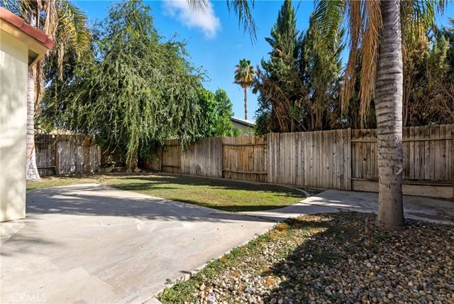 9609 Salinger, Bakersfield, CA 93311