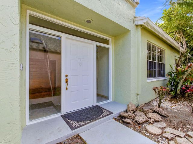 1235 Sussex Street, Boynton Beach, FL 33436