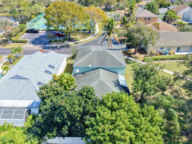 1235 Sussex Street, Boynton Beach, FL 33436