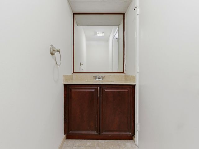 1235 Sussex Street, Boynton Beach, FL 33436