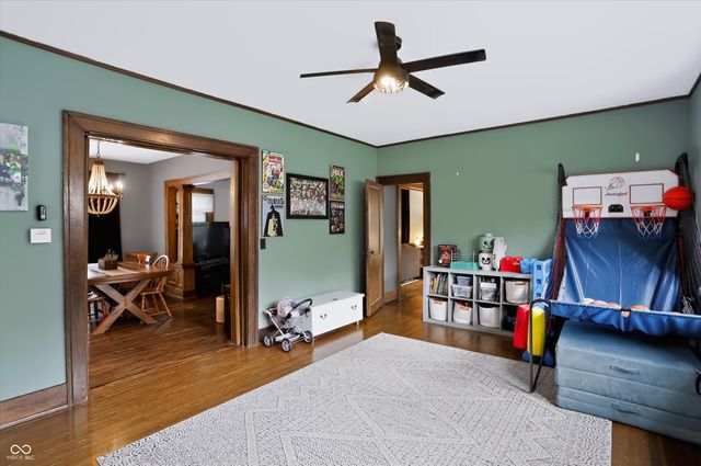 528 N State Street, Greenfield, IN 46140