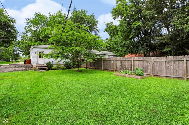 528 N State Street, Greenfield, IN 46140