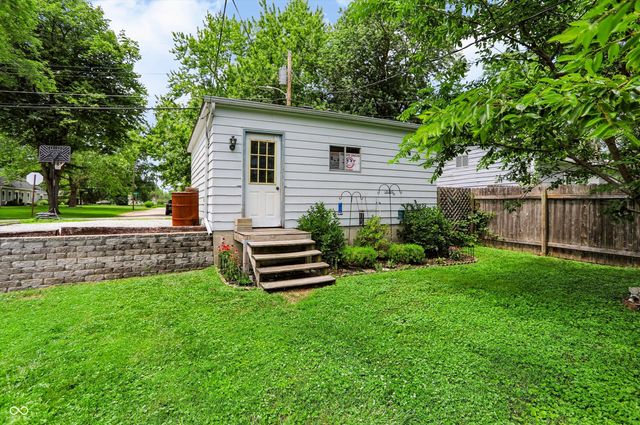528 N State Street, Greenfield, IN 46140
