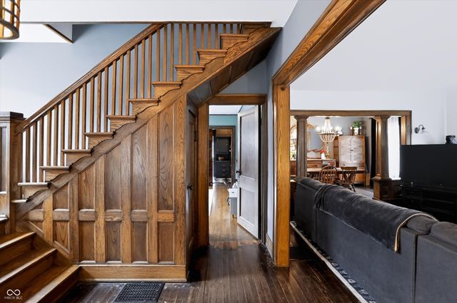528 N State Street, Greenfield, IN 46140