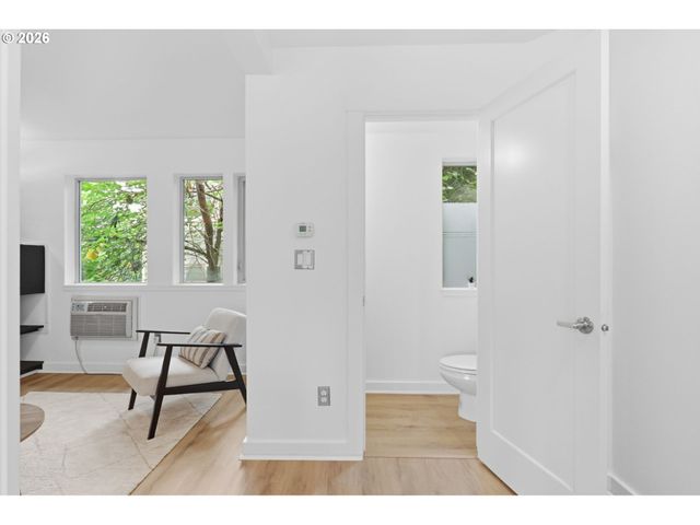 8526 N SYRACUSE St, Portland, OR 97203