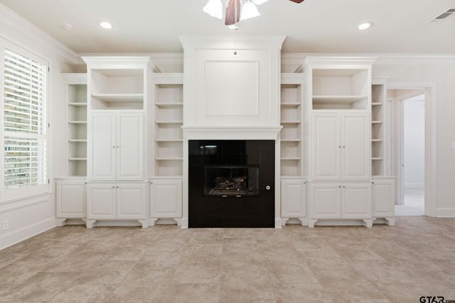 3204 Old Bullard Rd, Tyler, TX 75701