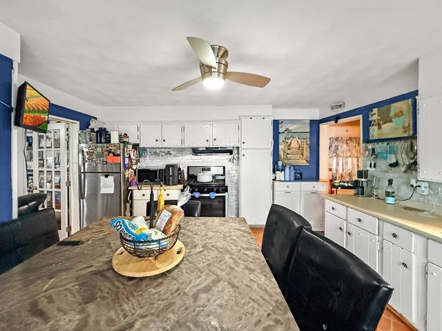50 Main St, Winthrop, MA 02152