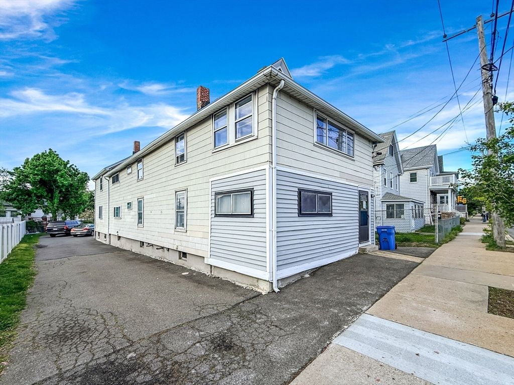 50 Main St, Winthrop, MA 02152