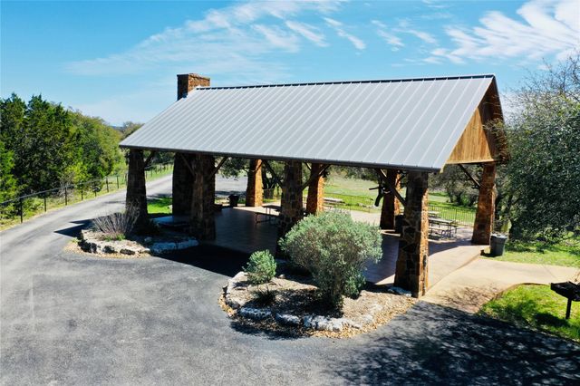 926 Malbec LOOP, Canyon Lake, TX 78133