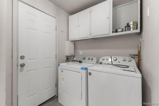 28643 Beechwood Street, Garden City, MI 48135