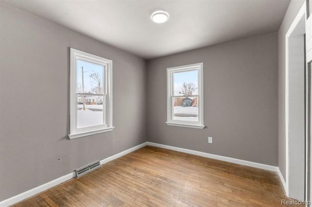 28643 Beechwood Street, Garden City, MI 48135