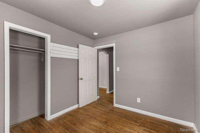 28643 Beechwood Street, Garden City, MI 48135