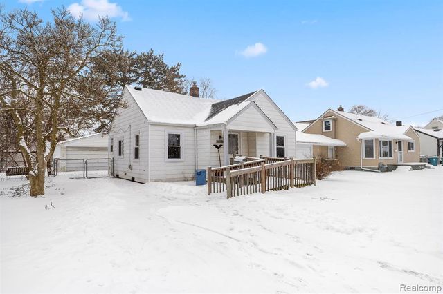 28643 Beechwood Street, Garden City, MI 48135