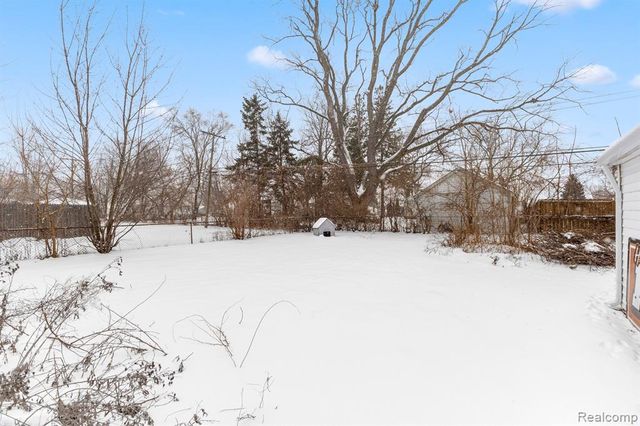 28643 Beechwood Street, Garden City, MI 48135