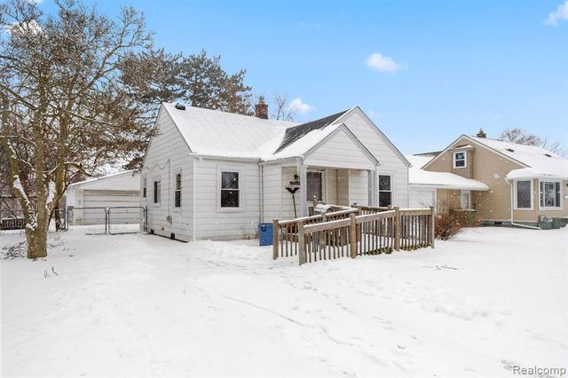 28643 Beechwood Street, Garden City, MI 48135