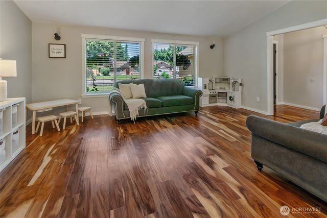 6102 189th Loop SW, Rochester, WA 98579