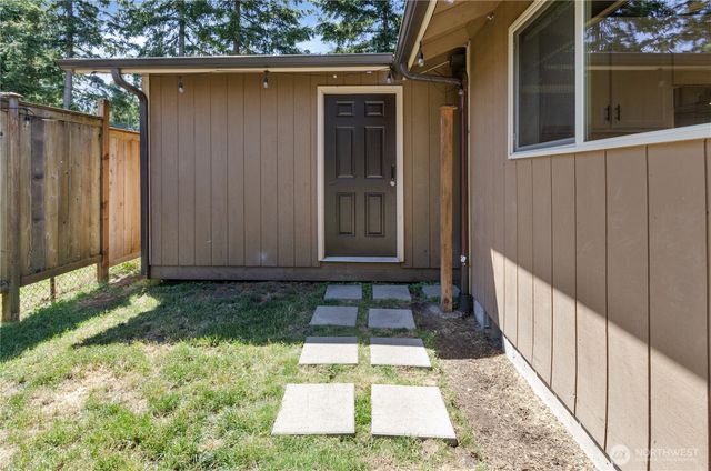 6102 189th Loop SW, Rochester, WA 98579