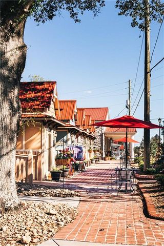 106 Chickadee Court, Auburn, GA 30011