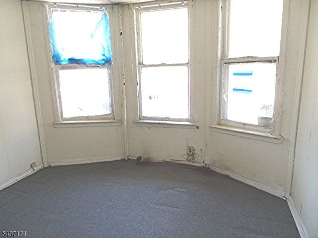 557 Magnolia Ave, Elizabeth City, NJ 07206