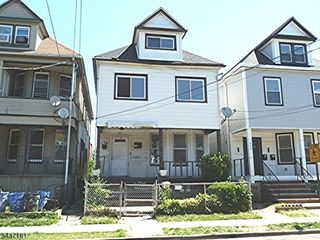 557 Magnolia Ave, Elizabeth City, NJ 07206
