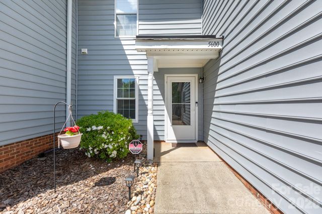 5600 Amity Springs Drive, Charlotte, NC 28212
