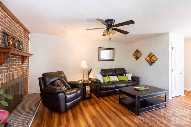 5600 Amity Springs Drive, Charlotte, NC 28212