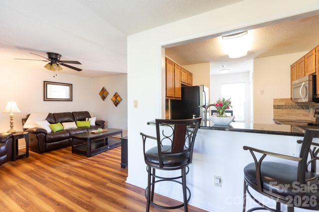 5600 Amity Springs Drive, Charlotte, NC 28212