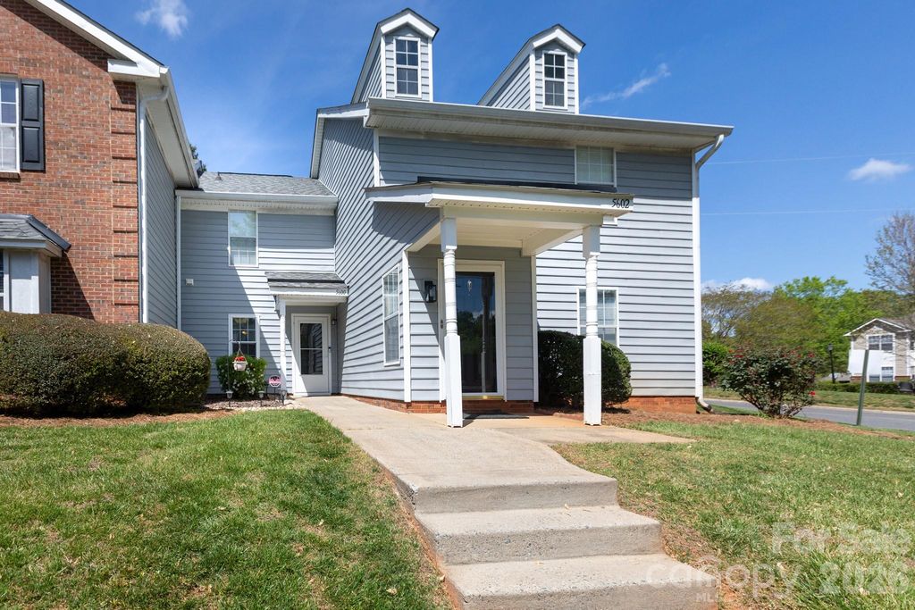 5600 Amity Springs Drive, Charlotte, NC 28212