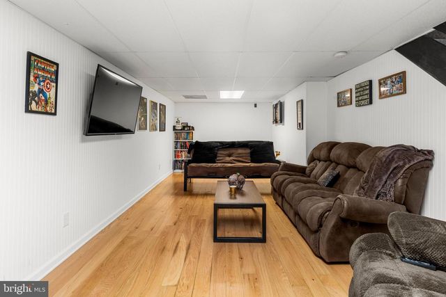 309 PARKLAWN CT, Lancaster, PA 17601